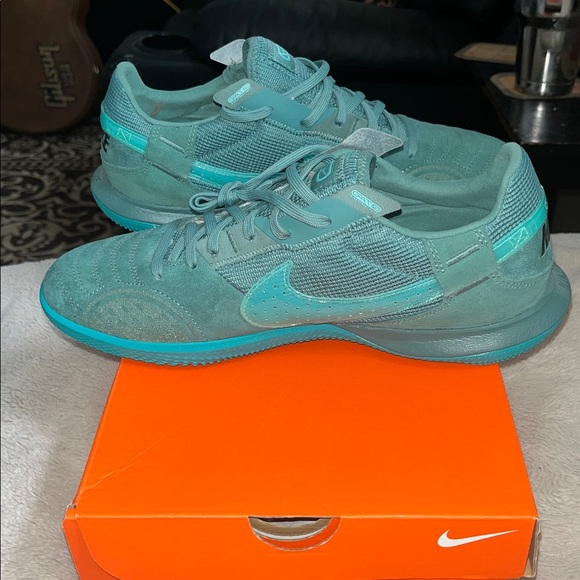 Nike Teal Athletic Shoes - Picture 5 of 12